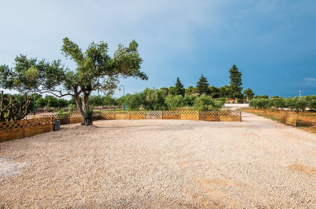 Camp San Antonio Hotel Biograd na Moru Kültér fotó